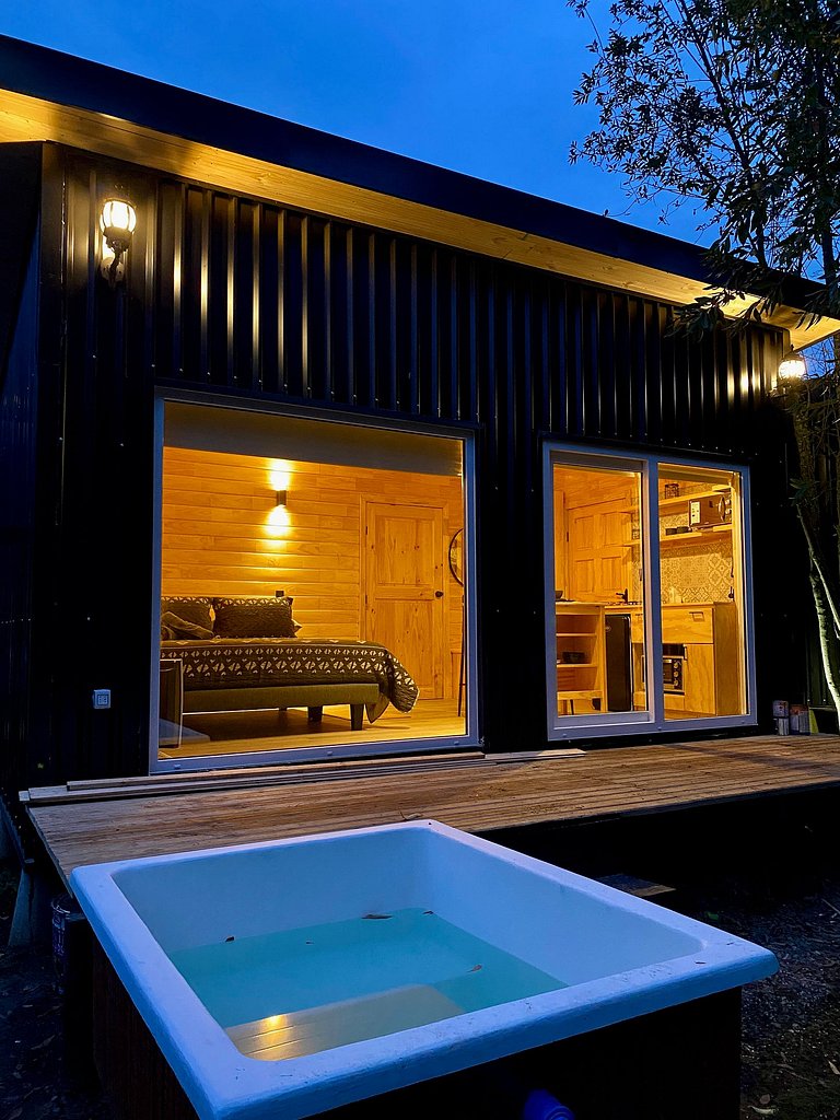 Container con tina temperada