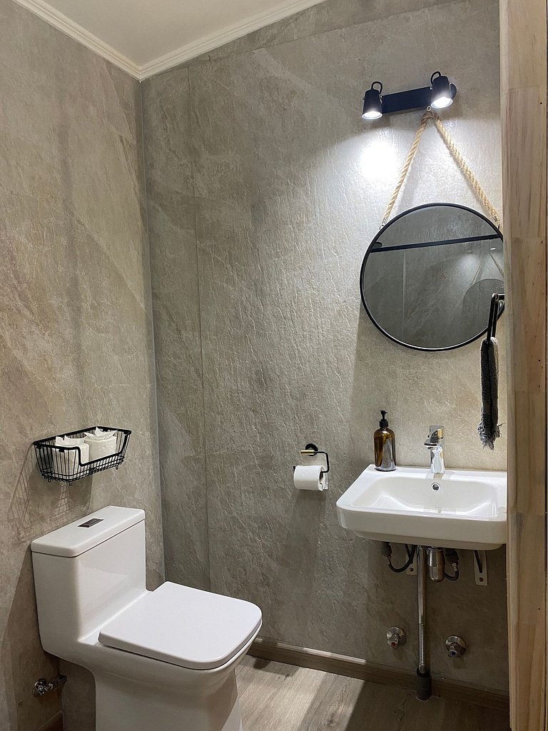 Container con tina temperada