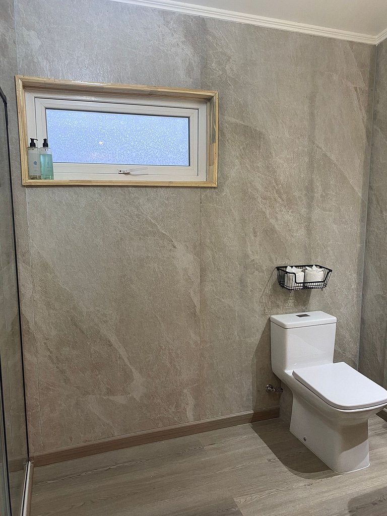 Container con tina temperada