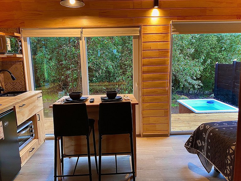 Container con tina temperada