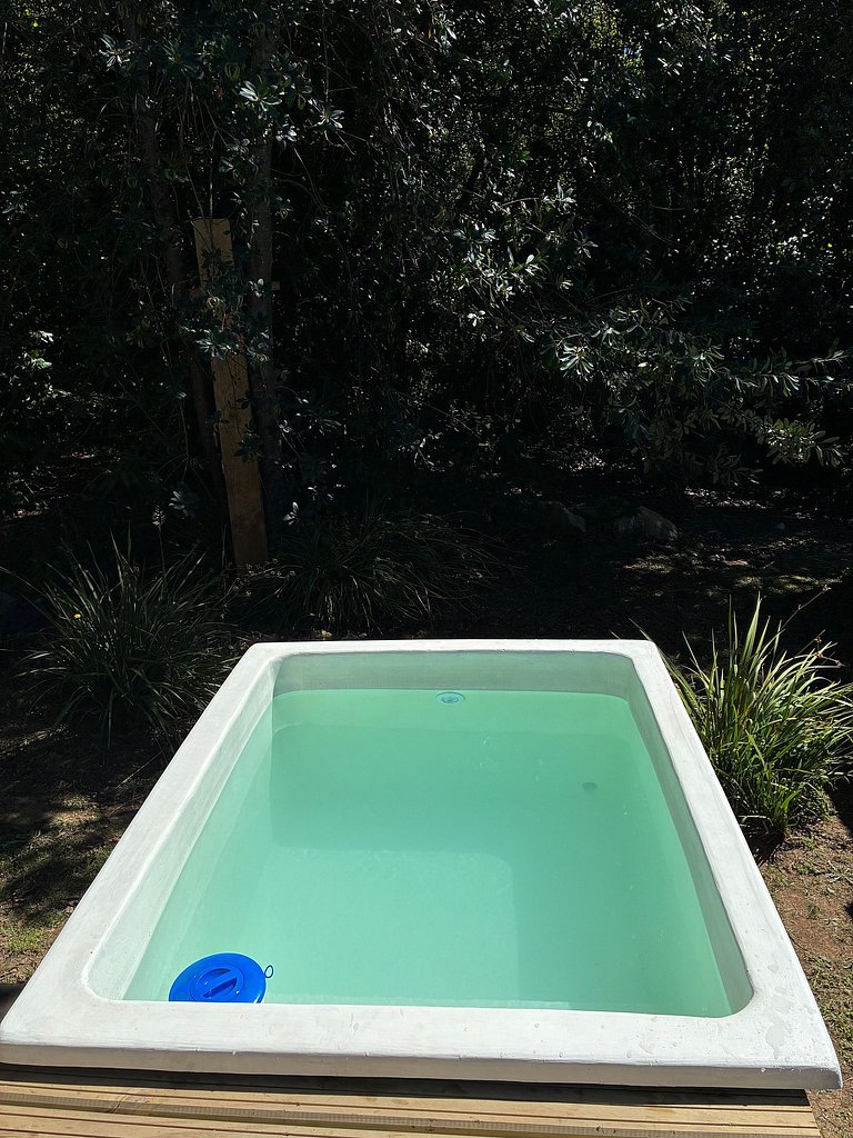 Container con tina temperada