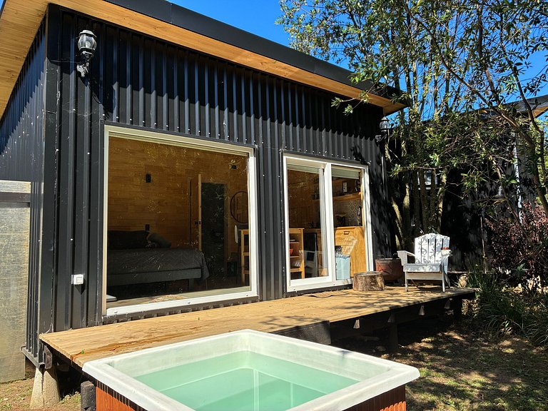 Container con tina temperada